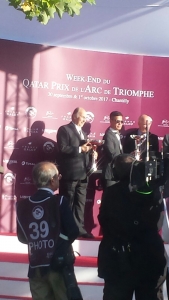 -.H. The Aga Khan accepts the winner's trophy after Vazirabad won the Prix du Cadran   2017